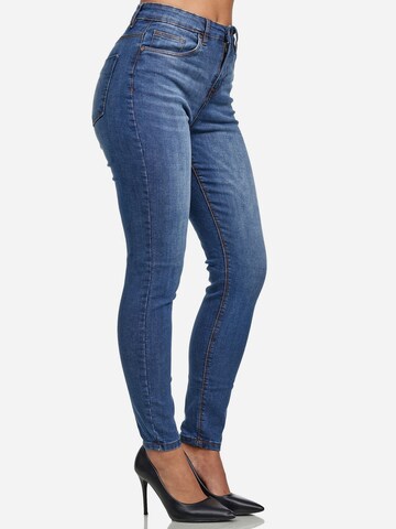 Tazzio Skinny Jeans 'F101' in Blau