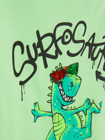 Tricou de la Cool Club pe verde