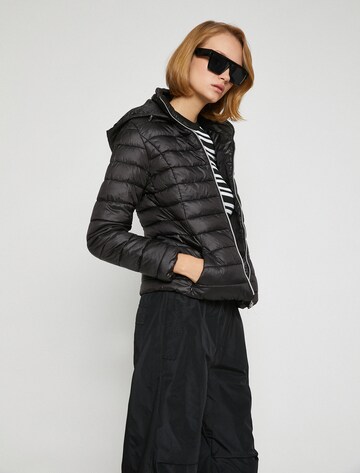 Koton Jacke in Schwarz