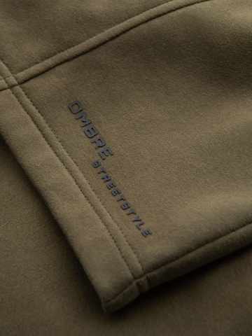 Slimfit Pantaloni sportivi di Ombre in verde