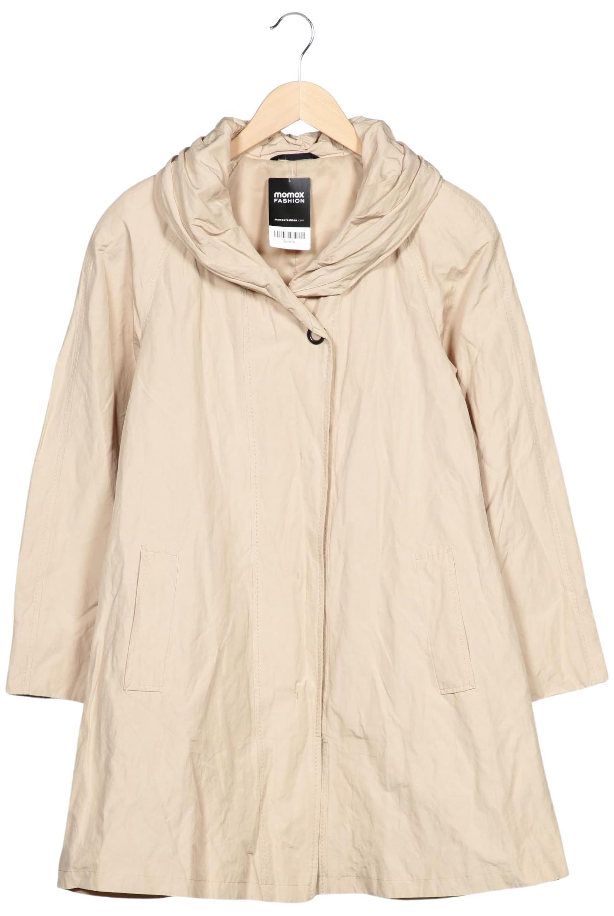 Mariposa Jacket & Coat in M in Beige: front