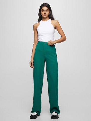 Pull&Bear Lużny krój Spodnie w kant w kolorze zielony