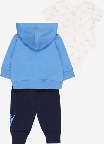 Nike Sportswear Set in Blau