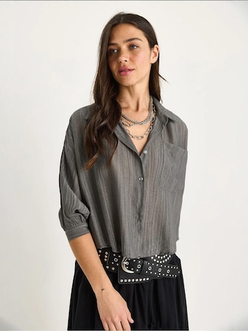 Bianco Lucci - Blusa em cinzento