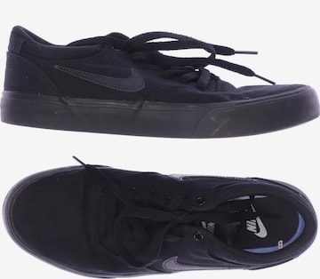 NIKE Sneaker 41 in Schwarz: predná strana