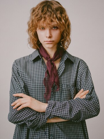 Pull&Bear Wrap in Red