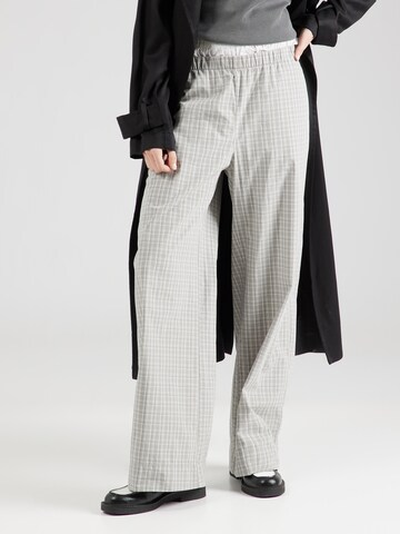 WEEKDAY Wide Leg Hose 'Hanna' in Grau: predná strana