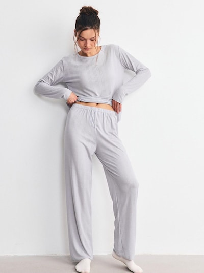 C&City Pyjama in L in flieder, Produktansicht