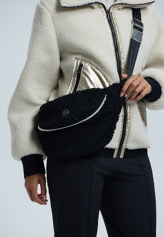 LUHTA Fanny Pack in Black: front