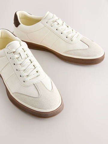 Next Rövid szárú sportcipők - bézs