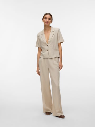 Loosefit Pantaloni con pieghe 'VMMYMILO NILA' di VERO MODA in grigio