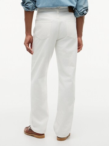 TOMMY HILFIGER Ohlapna forma Kavbojke | bela barva