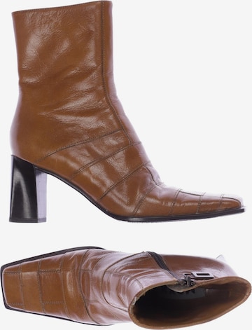 MEXX Dress Boots in 36 in Brown: front