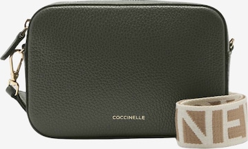 Coccinelle Handtasche 'COCCINELLE TEBE' in Grün: Vorderseite