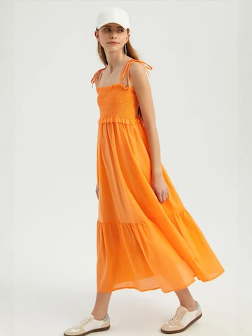 Hiccup Dress in Orange