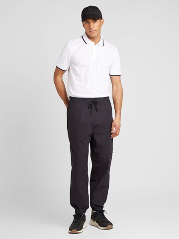 Tapered Pantaloni 'Gibor242' de la HUGO pe negru