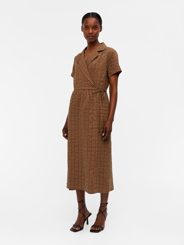 OBJECT - Vestidos camiseiros 'Polly' em castanho