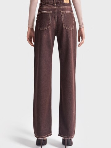 IT'S BASIC Regular Jeans 'Straight High Rise Jeans' in Bruin