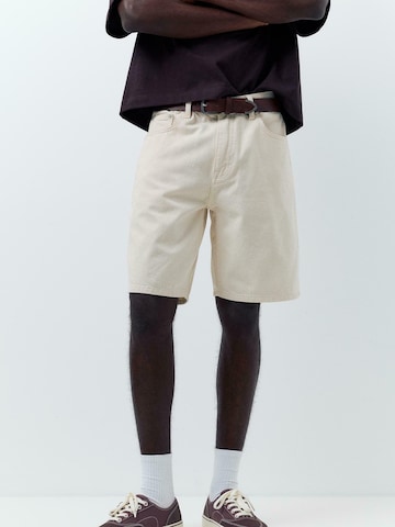 Pull&Bear Regular Jeans in Beige: front