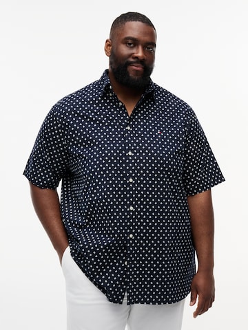 Coupe regular Chemise Tommy Hilfiger Big & Tall en bleu : devant