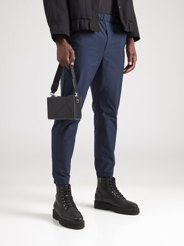Regular Pantalon 'TECH' Calvin Klein en bleu : devant