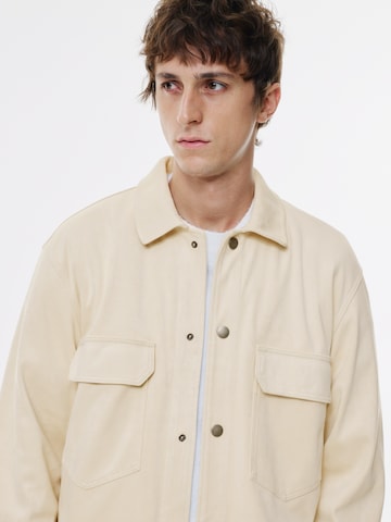 Veste mi-saison Pull&Bear en beige