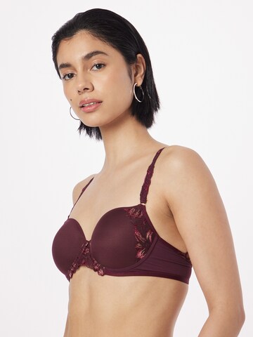 TRIUMPH T-shirt Bra 'Freesia' in Red: front