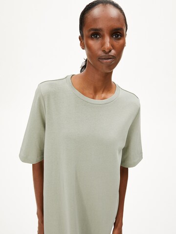 Robe ARMEDANGELS en vert