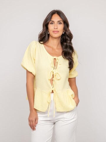 Dona Lisa Blouse 'OLERVIE' in Geel: voorkant