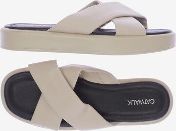 CATWALK Sandals & High-Heeled Sandals in 40 in Beige: front