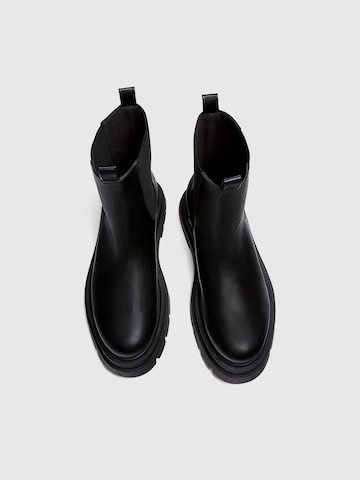 Chelsea Boots Pull&Bear en noir