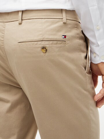 TOMMY HILFIGER Slimfit Hose 'Bleecker' in Braun