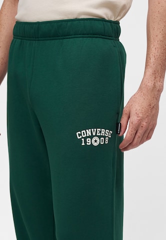 Tapered Pantaloni '1908' de la CONVERSE pe verde