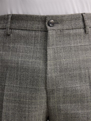 Loosefit Pantalon à plis STRELLSON en gris