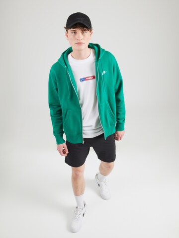 Sweat-shirt 'CLUB' Nike Sportswear en vert