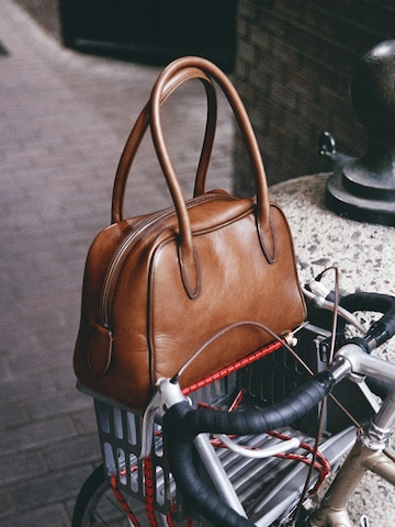 & Other Stories Сумки в Коричневый