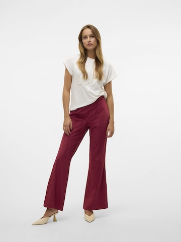SOMETHINGNEW Flared Pleat-front trousers 'DIANA' in Red
