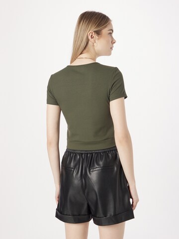 ABOUT YOU Shirt 'Emely' in Groen