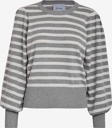 minus Pullover 'Liv' in Grau: Vorderseite