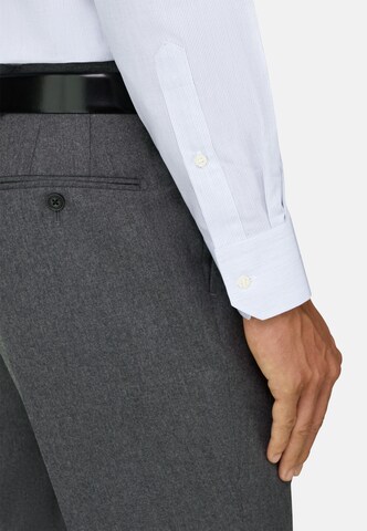 Coupe regular Chemise business Boggi Milano en bleu : sur le côté