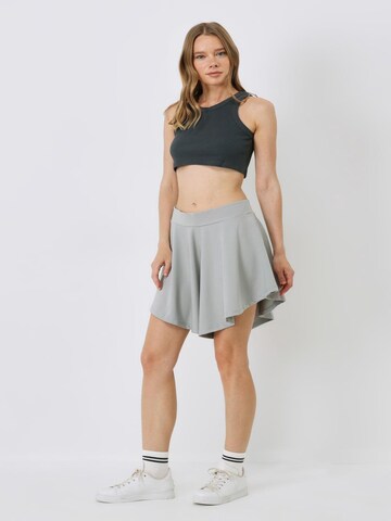 C&City Loosefit Shorts in Grau