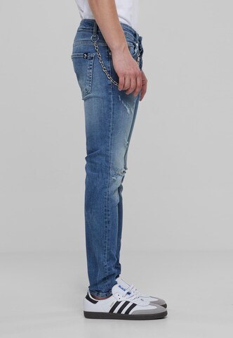 2Y Premium Tapered Jeans in Blau