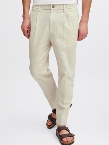 Casual Friday - Loosefit Pantalón 'Marc' en beige: frente