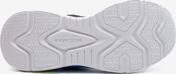 Sneaker 'Tri-Namics' de la SKECHERS pe mai multe culori