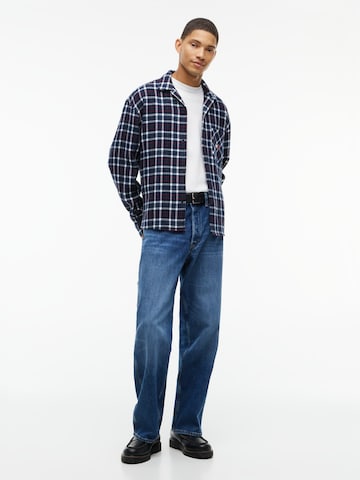 Tommy Jeans - Ajuste confortable Camisa en azul