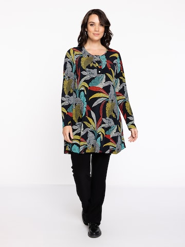 Yoek Tunic in Black