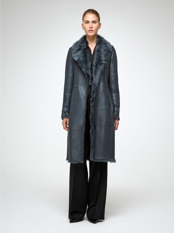 V S P Wintermantel 'Lyza' in Blauw