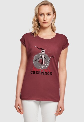 ABSOLUTE CULT Shirt 'The Nightmare Before Christmas - Seasons Creepings Wreath' in Rood: voorkant