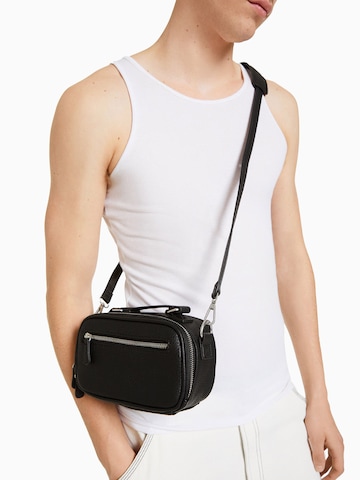 Bershka Crossbody bag in Black