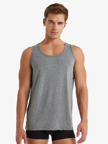 Maillot de corps Blackspade en gris : devant